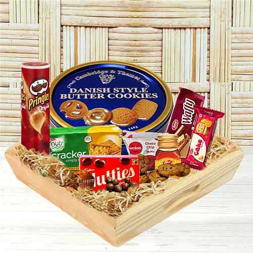 Scrumptious Gourmet Gift Tray