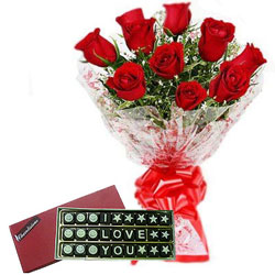 Inspiring I Love You Handmade Chocolate with Red Roses Bouquet