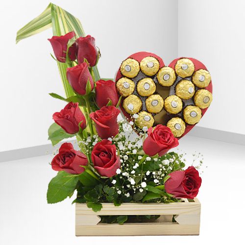 Dazzling Arrangement of Red Roses N Ferrero Rocher Chocolate in Heart Shape