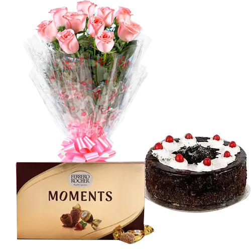 Delicious Cake with Pink Roses Bouquet N Ferrero Rocher Moments