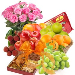 Fresh Fruits Basket with Haldiram Sweets N Roses