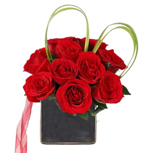 Alluring Red Roses Arrangement in a Vase with Heart