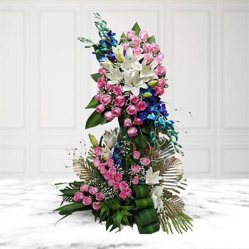 Dreamy Mixed Flowers Arrangement