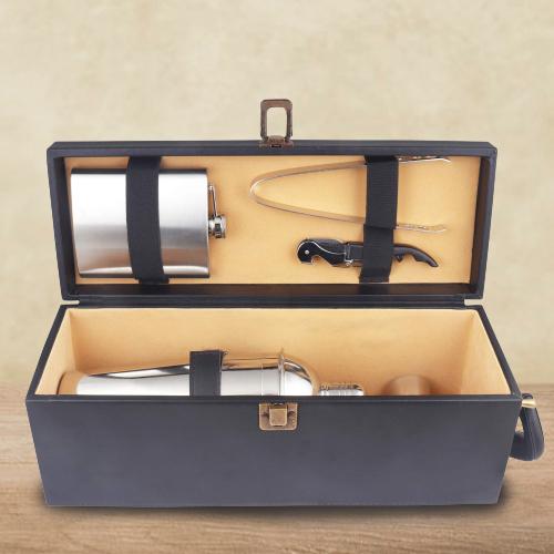 Exclusive Leatherette Travel Bar Set