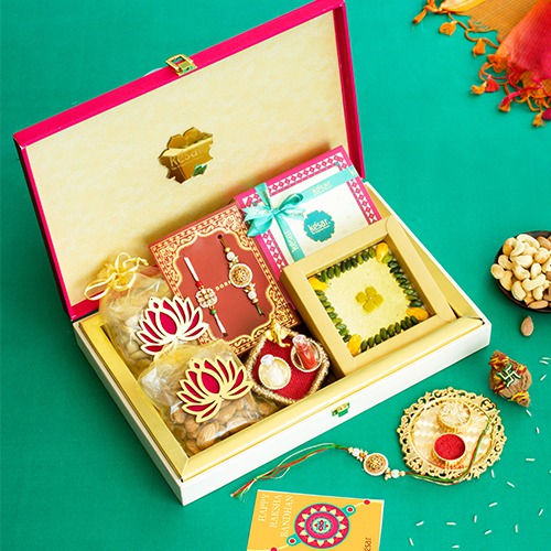 Golden Delights Gift Box