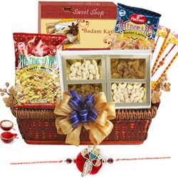 Pretty Decorative Basket Hamper